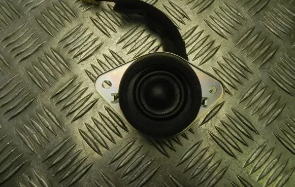 Toyota Prius (XW30) Front door high frequency speaker 8616047130 R1676