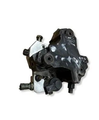 Volvo V70 Fuel injection high pressure pump 8692521 007480 0445010111