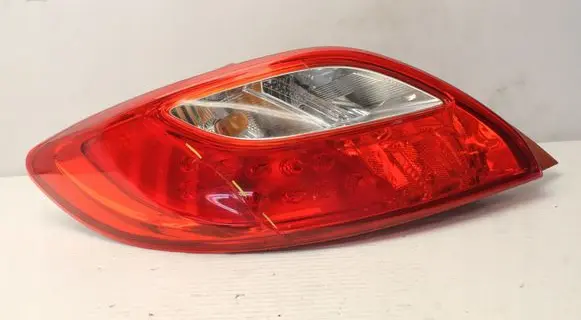 Mazda 2 Rear/tail lights
