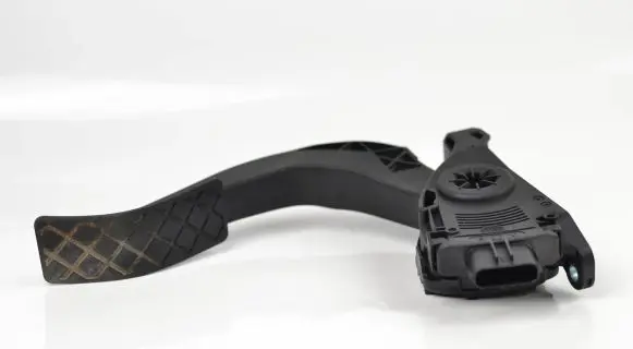 Audi A4 S4 B8 8K Accelerator throttle pedal 8K1723523A 20102013 6PV00950521