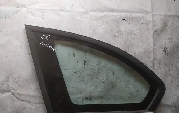 Chevrolet Captiva Rear side window as2