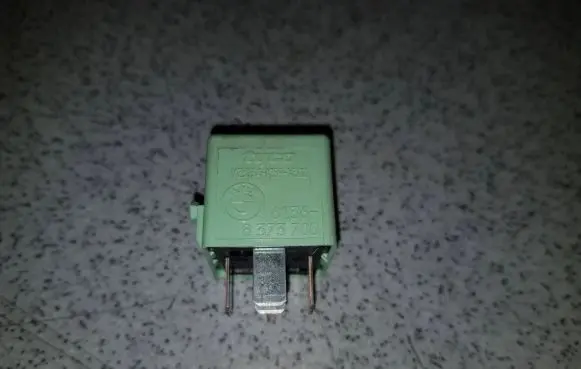 BMW 5 E39 Other relay 61368373700