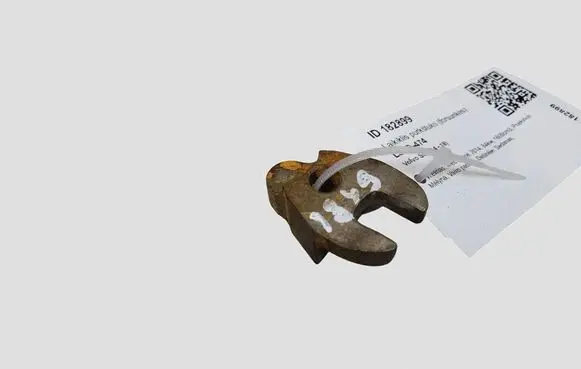 Volvo S60 Fuel Injector clamp holder