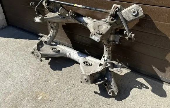 BMW M5 Rear subframe 2284090