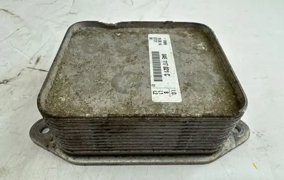 Audi A3 S3 8V Engine oil radiator 04E117021C