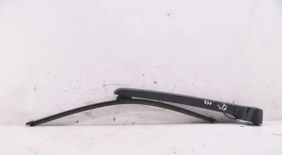 Audi Q3 8U Rear wiper blade arm 8U0955407
