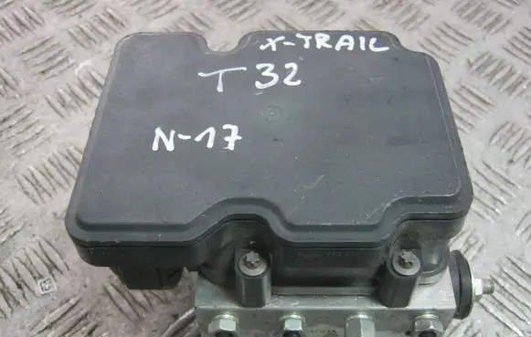 Nissan X-Trail T32 ABS Pump 260618