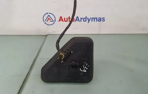 BMW 5 E39 Tail light bulb cover holder 63218371325