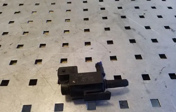 BMW X3 E83 Turbo solenoid valve 1742712 72234100