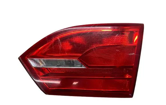 Volkswagen Jetta VI Tailgate rear/tail lights 5C6945260 5C6945250A