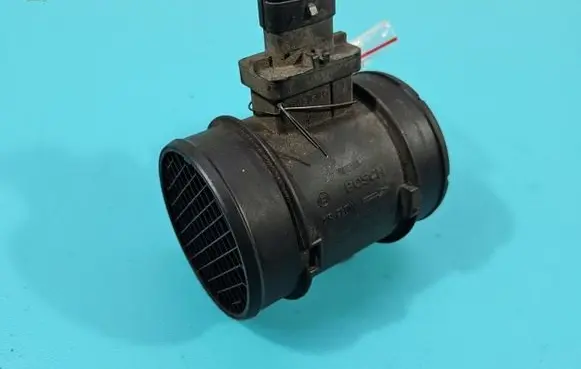 Opel Combo D Mass air flow meter 0281006054 IMPRK1443785