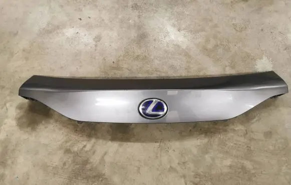 Lexus CT 200H Trunk door license plate light bar 7680176010 7681176010