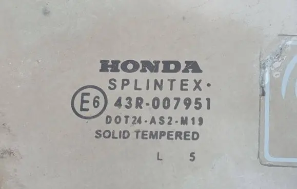 Honda Civic Front door window glass four-door 43R007951 DOT24AS2M19