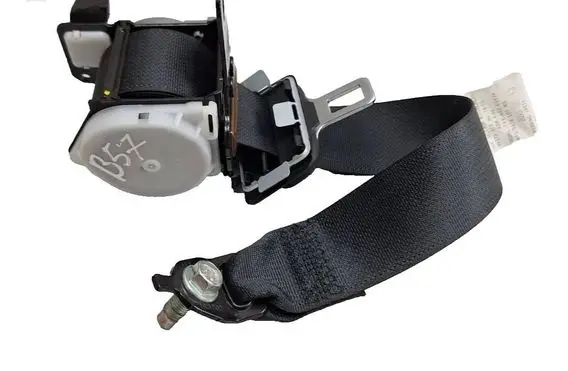 Infiniti Q50 Rear seatbelt TKKAH2EG624