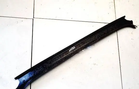 Audi A3 S3 8P Wiper trim 8P3827229A