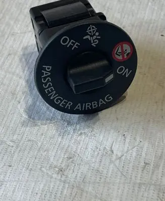 Renault Zoe Passenger airbag on/off switch 681991670R 1702716801 191127082849