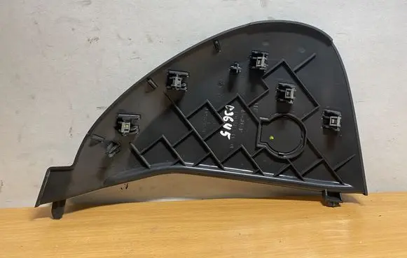 Jaguar XF X250 Dashboard side end trim 8X23F04481A C3645