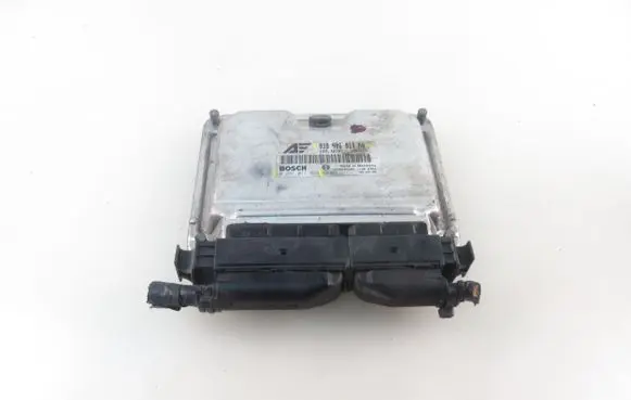 Seat Alhambra (Mk1) Engine control unit/module 028101182 038906019NA