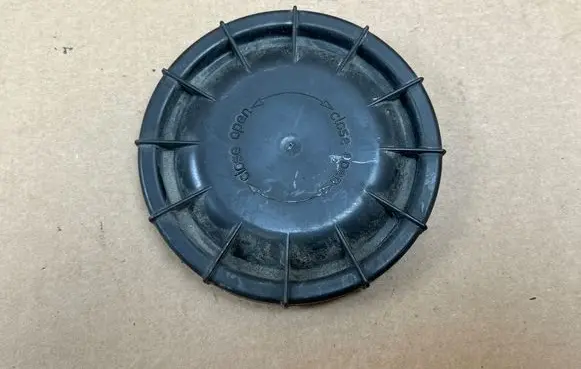 Opel Insignia A Headlight/headlamp dust cover 23613700