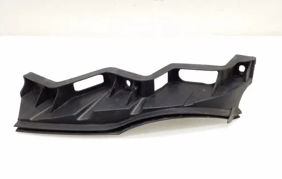 Volkswagen PASSAT B6 Front bumper mounting bracket 3C0807890