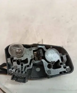 BMW 3 E46 Tail light bulb cover holder 388570R 32CP