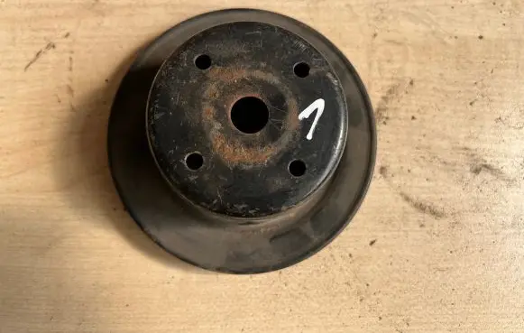 BMW 3 E21 Water pump pulley 11511257384