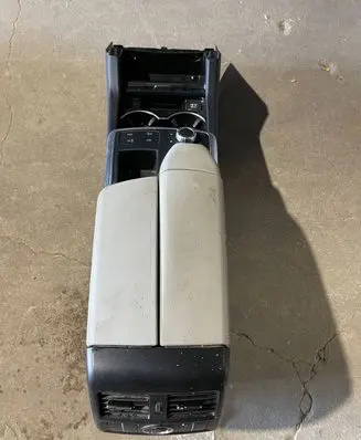 Mercedes-Benz GL X166 Center console