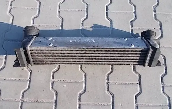 BMW 1 E81 E87 Intercooler radiator