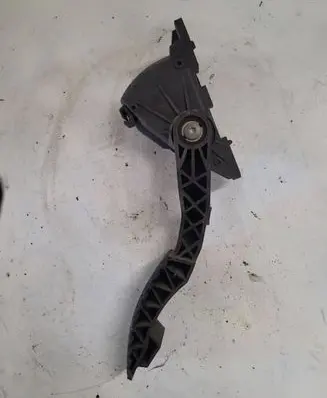 Renault Laguna II Accelerator throttle pedal 8200003392