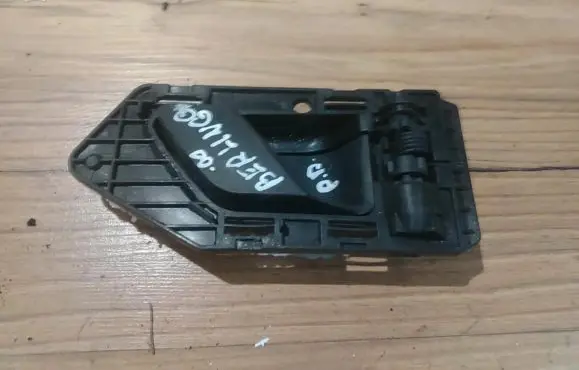 Citroen Berlingo Front door interior handle