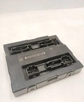 Audi A4 S4 B8 8K Comfort/convenience module 5KDG09918a 8K0907064CJ