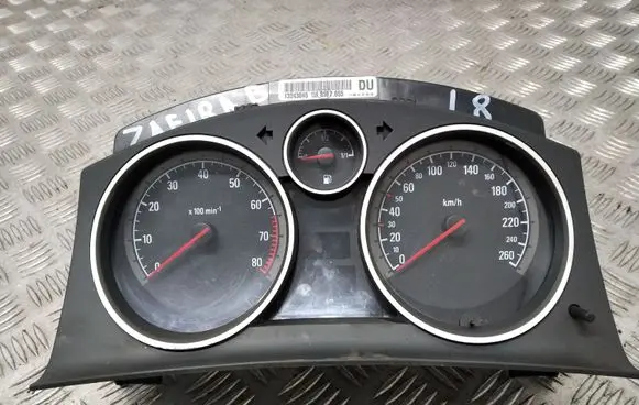 Opel Zafira B Speedometer (instrument cluster) 3164392