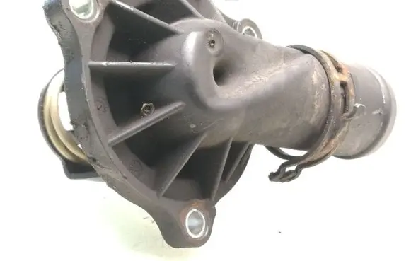 Thermostat/thermostat housing