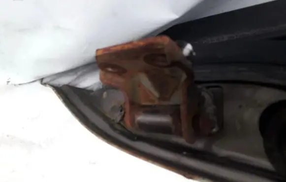 Nissan Prairie Front door upper hinge