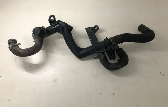 Peugeot 308 Engine coolant pipe/hose 9670254180
