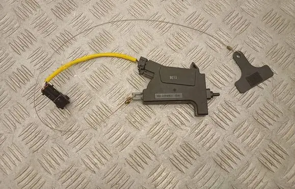 Hyundai Ioniq Fuel tank cap lock motor 81590G2000
