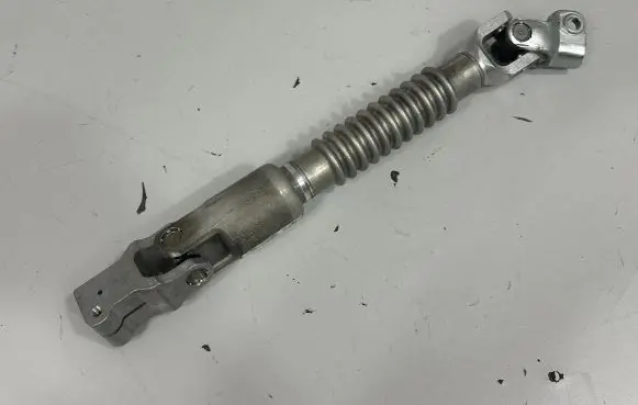 BMW 1 F40 Steering column universal joint 6872145