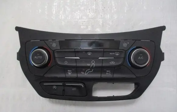 Ford Focus Climate control unit GJ5T18C612AG