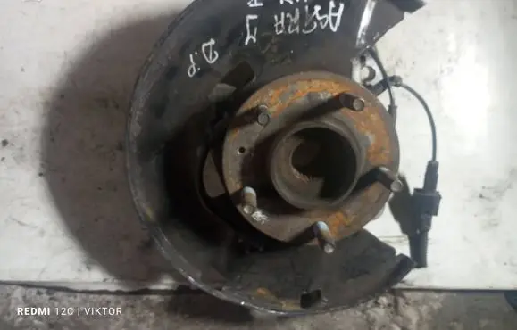 Opel Astra J Front wheel hub spindle knuckle