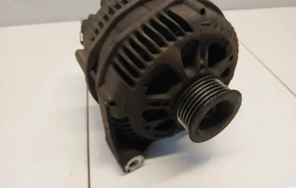 Land Rover Range Rover L322 Generator/alternator YLE500180 605000710 SG15S030