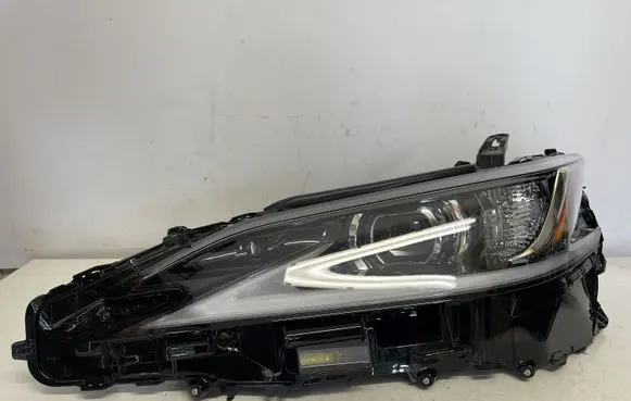 Lexus ES 300h Headlight/headlamp 8118533G10