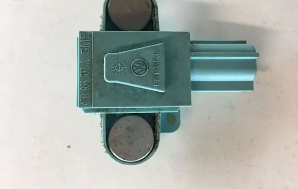 Audi A6 S6 C6 4F Airbag deployment crash/impact sensor 4F0955557A