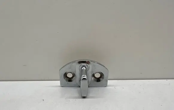 Renault Captur II Front door lock loop/hook striker 825705229R