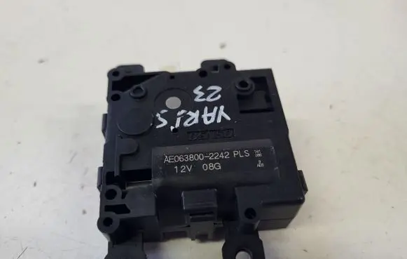 Toyota Yaris Cross A/C air flow flap actuator/motor AE0638002242