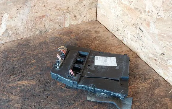 Renault Scenic II - Grand scenic II Comfort/convenience module 8200306433 8200280931