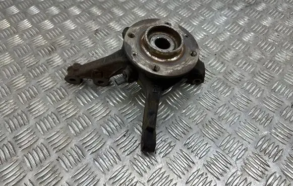 Peugeot 208 II Front wheel hub 