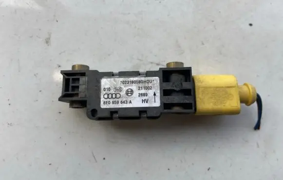 Audi A6 S6 C5 4B Airbag deployment crash/impact sensor 8e0959643a 02318058ghdu