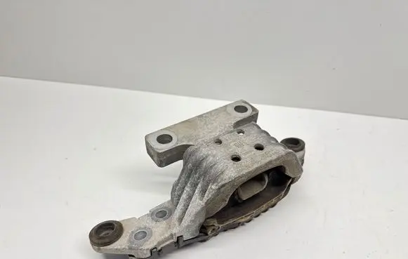 Opel Astra K Engine mount bracket 13363900 326E69
