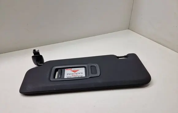 BMW X3 G01 Sun visor 8071069
