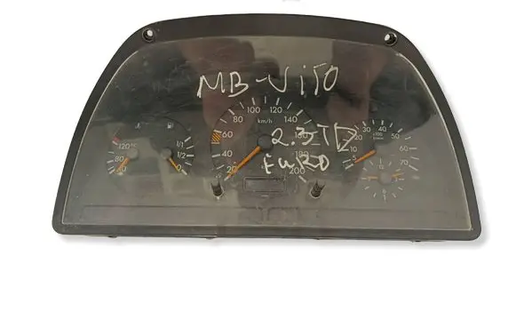 Mercedes-Benz Vito Viano W638 Speedometer (instrument cluster) 0005428801